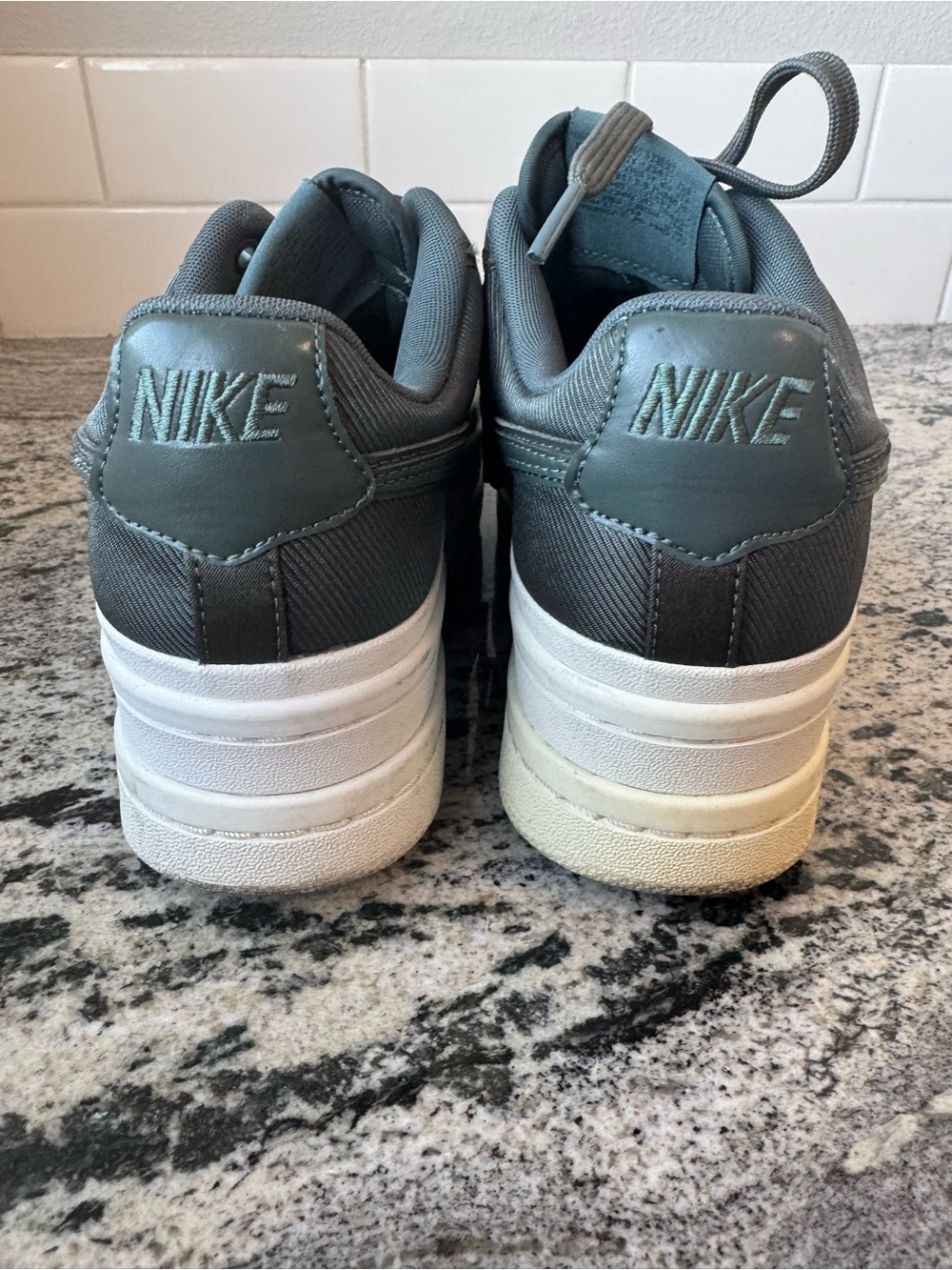 Nike Vandal 2K Platform Sneaker in Mineral Spruce Green. Size 7.5. VGUC. - Picture 4 of 6